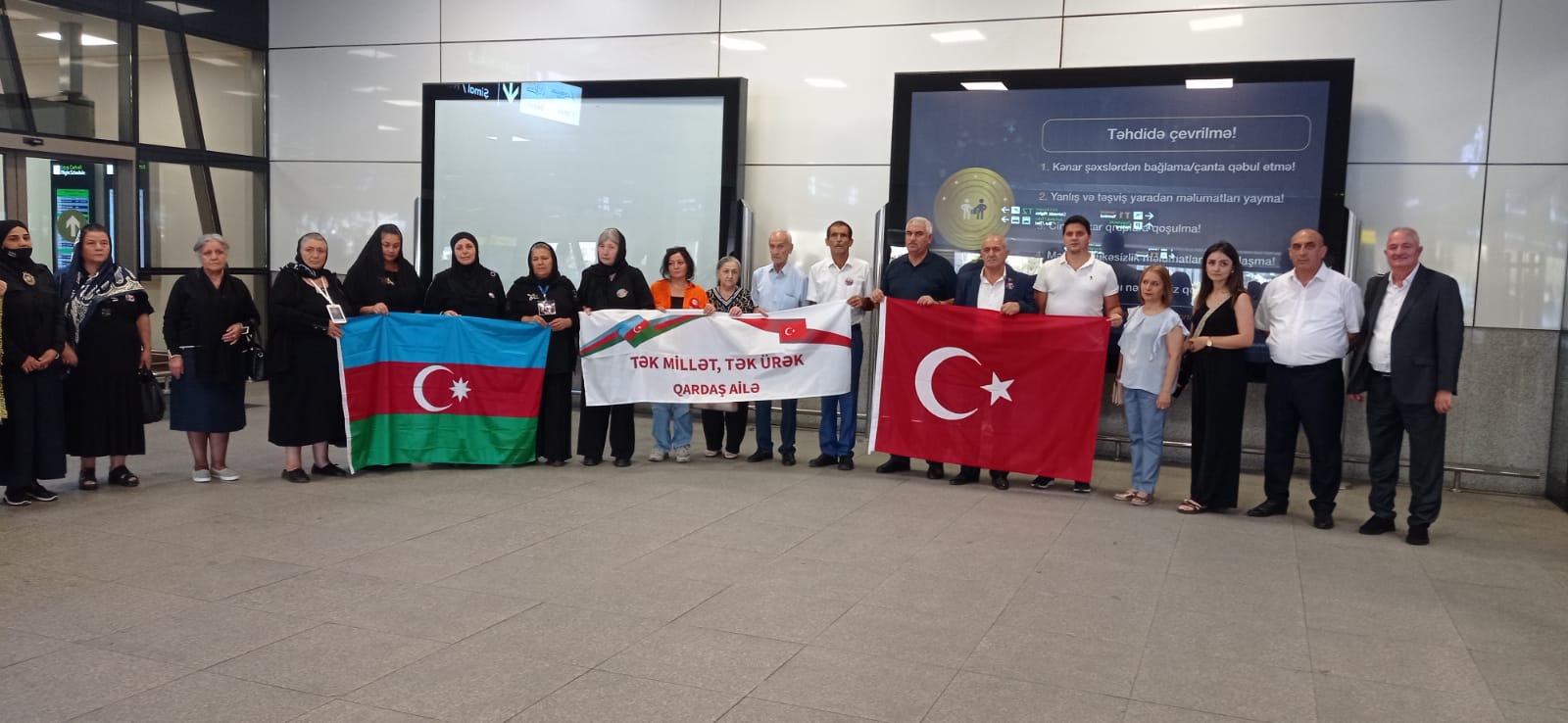 Türkiyə-Azərbaycan İş Adamları və Sənayeçiləri İctimai Birliyinin (TÜİB) və “YAŞAT” Fondunun təşkilatçılığı, Azərbaycanın milli aviadaşıyıcısı - “Azərbaycan Hava Yollarının tərəfdaşlığı ilə şəhid ailə üzvləri Ankaraya  yola salınıb